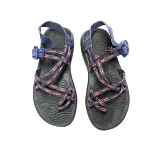 Women’s 9 Chacos EUC